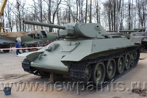 Восстановленный танк времён ВОВ, покрашенный Резиновой краской с антикором. Салават, Ямало-Ненецкий АО